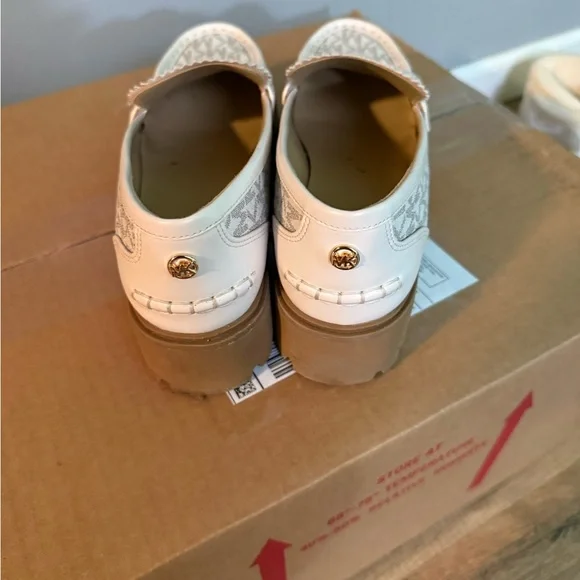 Michael Kors Women's Gray Patterned Flats - Picture 2 of 4